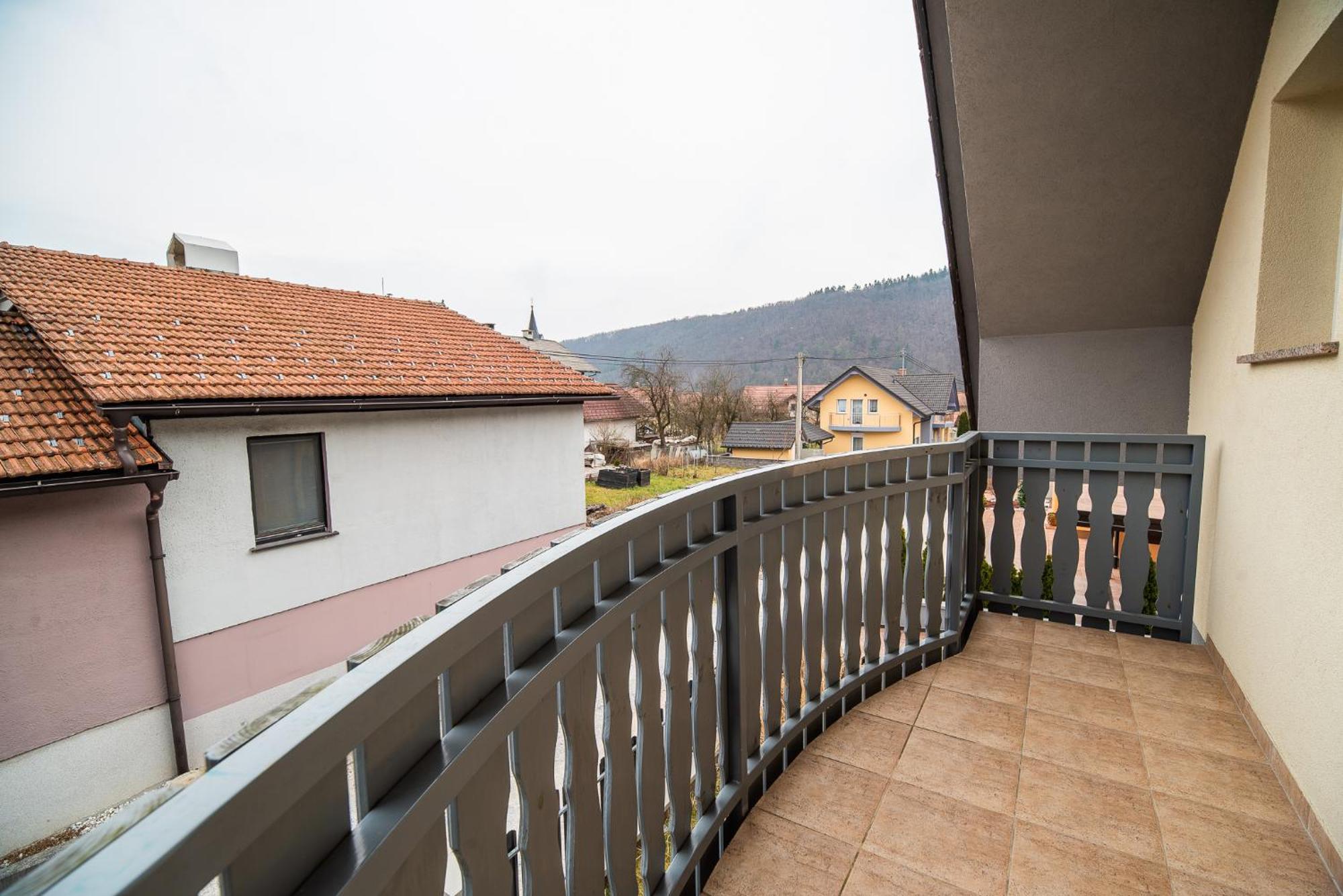 Apartment Zelimlje Skofljica Luaran gambar