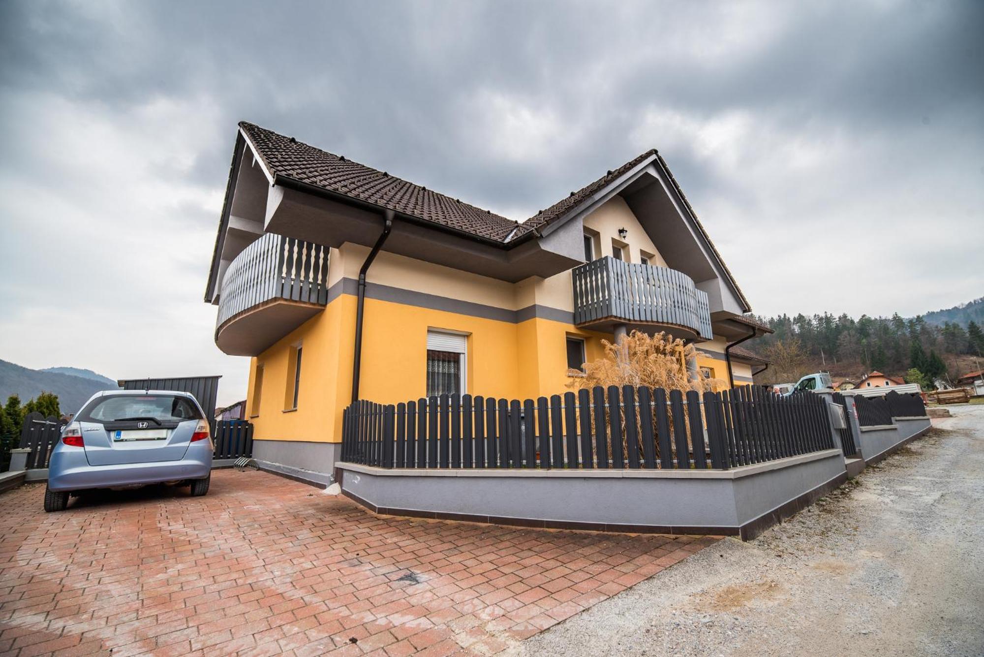 Apartment Zelimlje Skofljica Luaran gambar