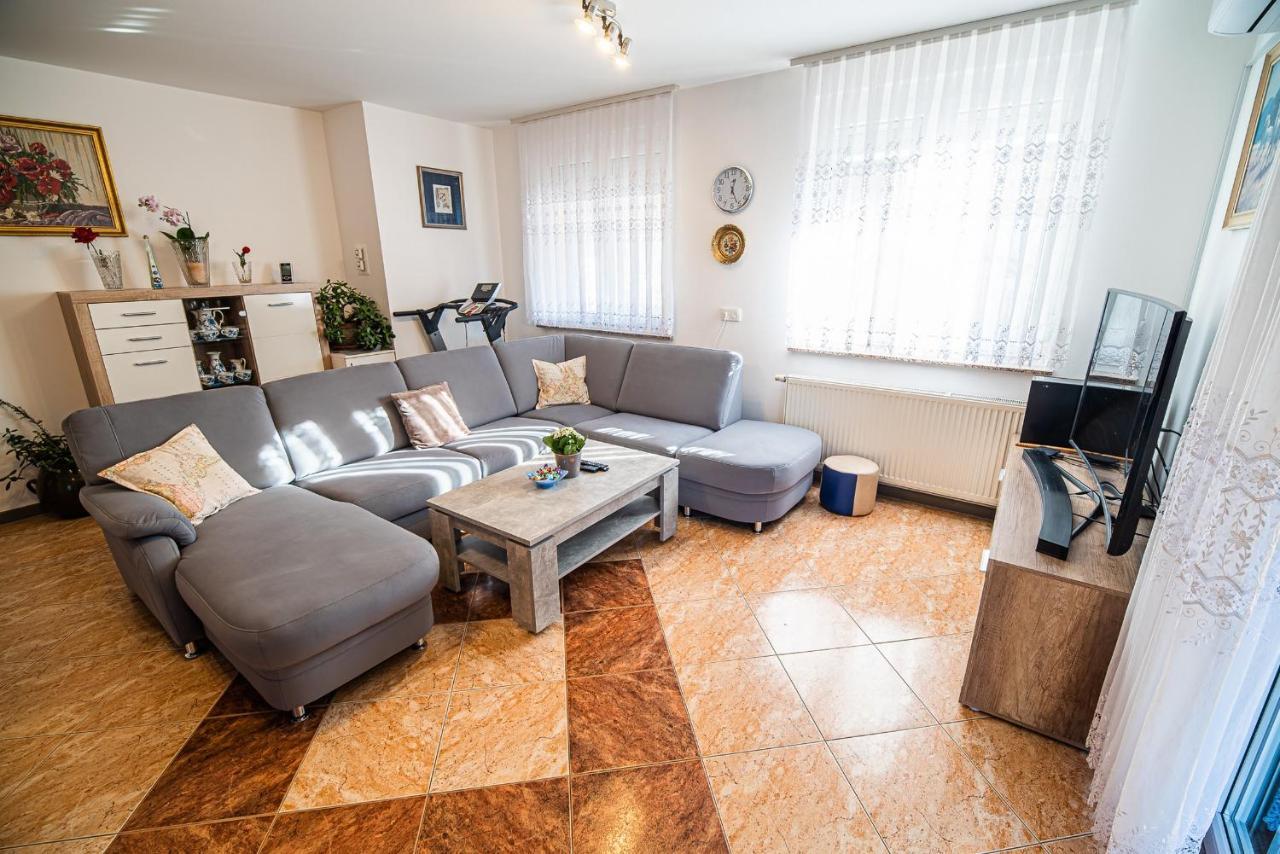 Apartment Zelimlje Skofljica Bilik gambar
